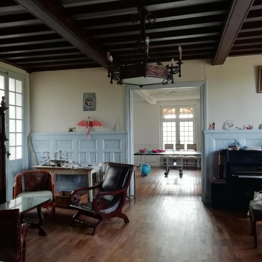 Lieu Baudouin Bed & Breakfast Livarot-Pays-d'Auge ภายนอก รูปภาพ